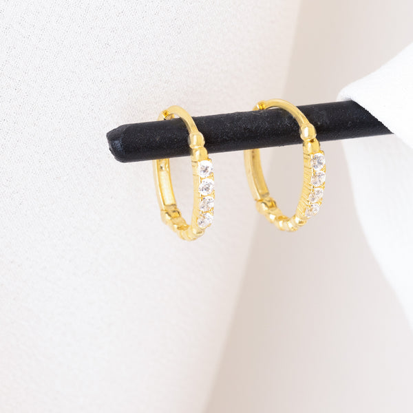 925 Sterling Silver Dört Taş Top Kabartmali Hoop Earrings 18 Mm