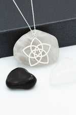 925 Sterling Silver Venus Flower Necklace