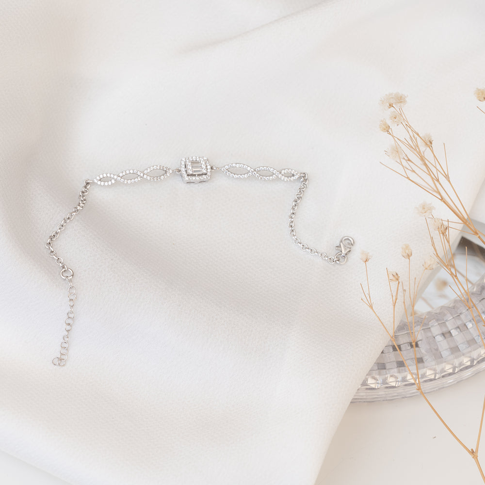 925 Sterling Silver Kenarları Infinity Ortası Square Crystal Pave Bracelet