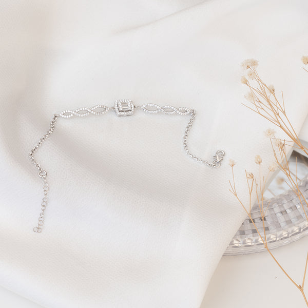 925 Sterling Silver Kenarları Infinity Ortası Square Crystal Pave Bracelet