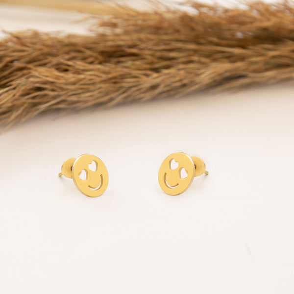 925 Sterling Silver Heart Eyes Emoji Studs