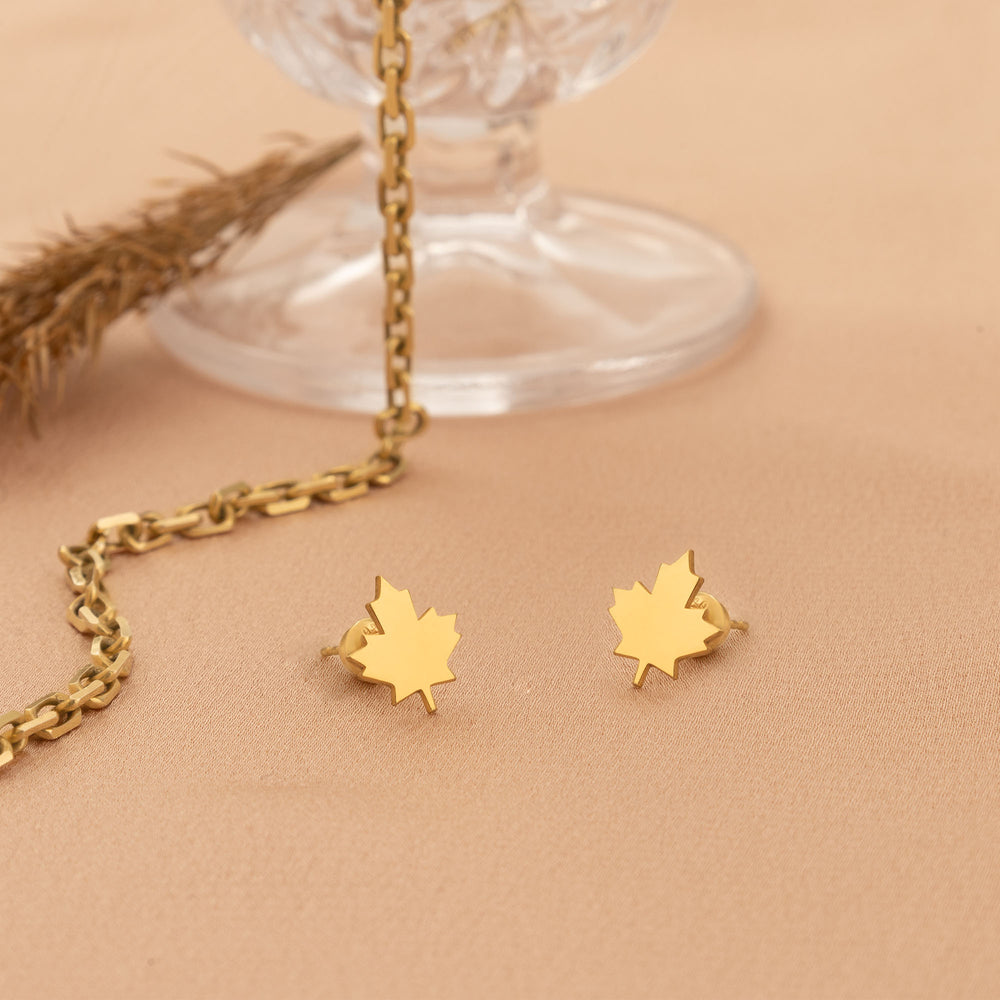925 Sterling Silver Canadian Maple Leaf Studs