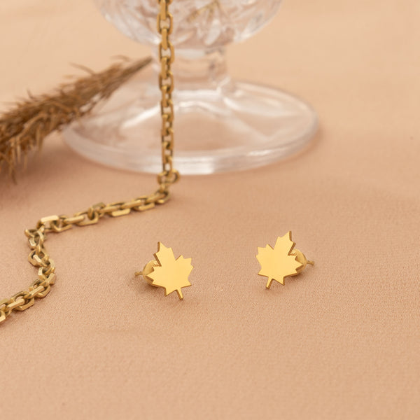 925 Sterling Silver Canadian Maple Leaf Studs
