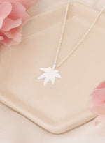 925 Sterling Silver Autumn Leaf Necklace
