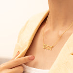 925 Sterling Silver Di̇kdörtgen Çerçeve İçi̇ İsi̇m Necklace