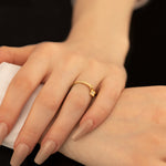 925 Sterling Silver Heart Dangle Ring