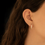 925 Sterling Silver Dört Taş Top Kabartmali Hoop Earrings 18 Mm
