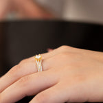 925 Sterling Silver Kenarlari 3 Sira Crystal Pave 6 Tirnakli Tek Taş Ring